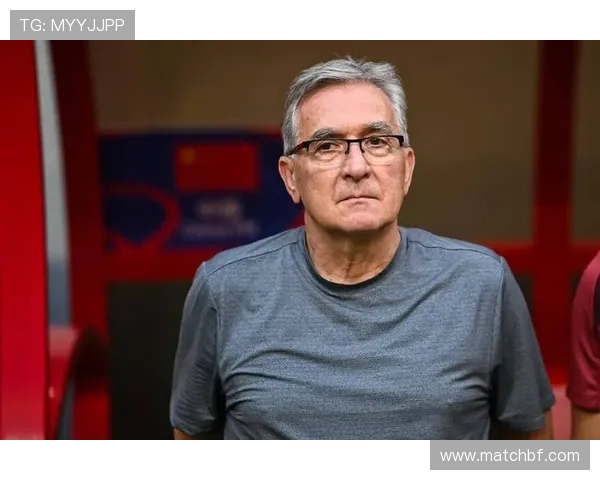 足协将主导国足11月大名单 未来波兰前主帅情况保持沉默