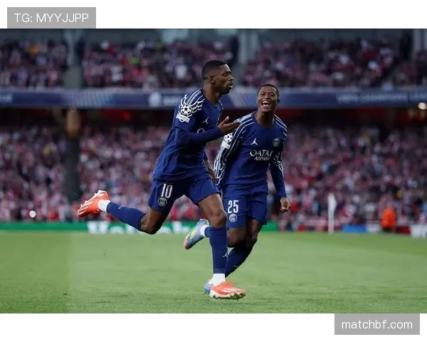 登贝莱因轻微不适上轮缺席，法甲对阵尼斯将以替补身份待命